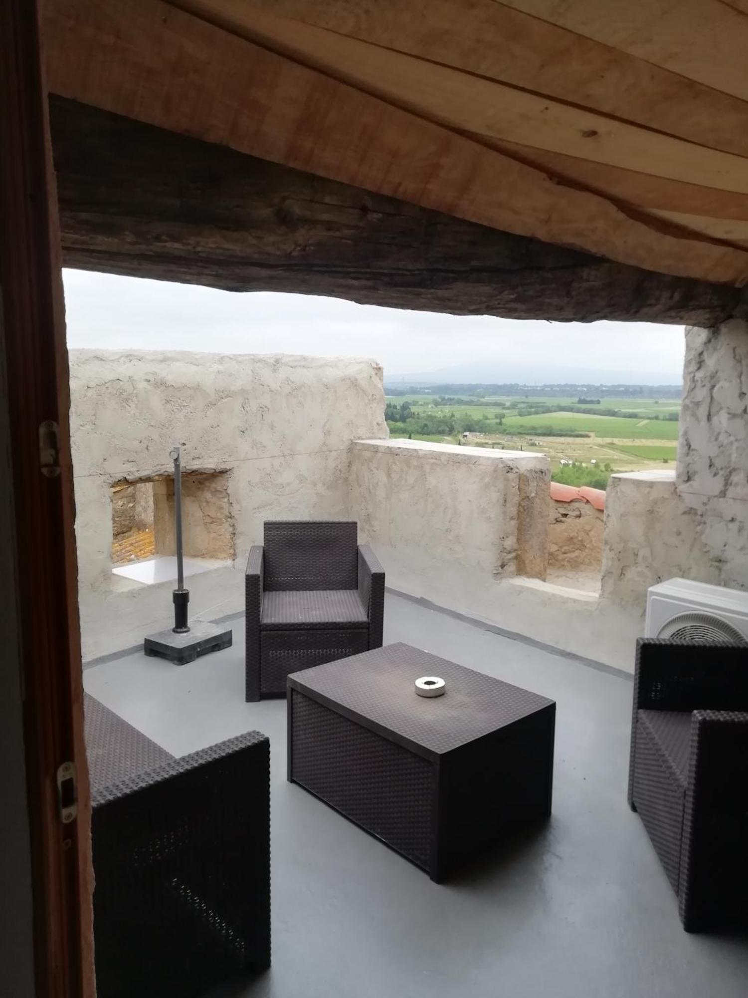 Ancienne Caserne Du Chateau Azille Dış mekan fotoğraf